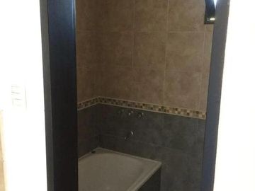 Dúplex en venta - 1 dormitorio 2 baños 1 cochera - 115 mts2 - Villa Elvira