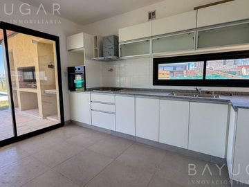 Venta Casa de una planta - Barrio Privado San Pablo / Pilar