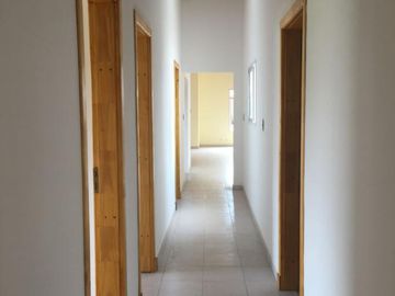 Casa en venta - 4 dormitorios 2  baños - 310mts2 - General Belgrano