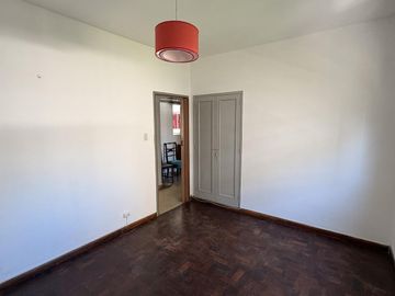 Departamento dos dormitorios en venta en colon esq.  general paz