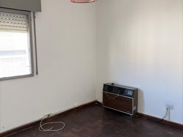 Departamento dos dormitorios en venta en colon esq.  general paz