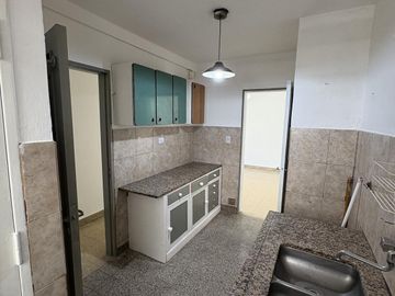 Departamento dos dormitorios en venta en colon esq.  general paz