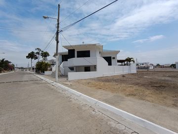 Casa en Venta, Urbanizacion la Herradura, Santa Elena, GabR
