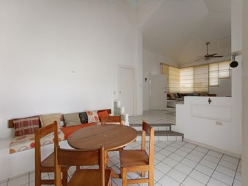 Casa en Venta, Urbanizacion la Herradura, Santa Elena, GabR