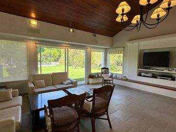 Casa en  venta Barrio Privado KENTUCY
