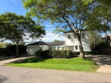 Casa en  venta Barrio Privado KENTUCY