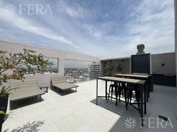 Venta departamento monoambiente con balcón en Wilde