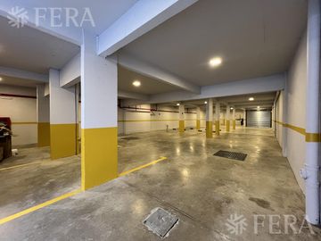 Venta departamento monoambiente con balcón en Wilde