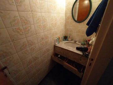 Casa en venta - 3 dormitorios 4 baños - 120 mts2 - La Plata