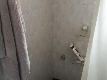Casa en venta - 3 dormitorios 4 baños - 120 mts2 - La Plata