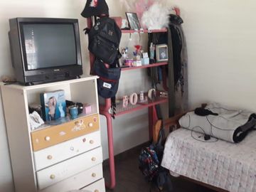 Casa en venta - 3 dormitorios 4 baños - 120 mts2 - La Plata