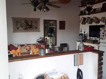 Casa en venta - 3 dormitorios 4 baños - 120 mts2 - La Plata
