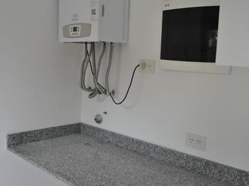 NEV. Hermosa casa interna con excelente orientacion en El Canton - Norte