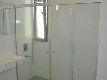 NEV. Hermosa casa interna con excelente orientacion en El Canton - Norte
