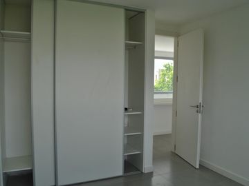 NEV. Hermosa casa interna con excelente orientacion en El Canton - Norte