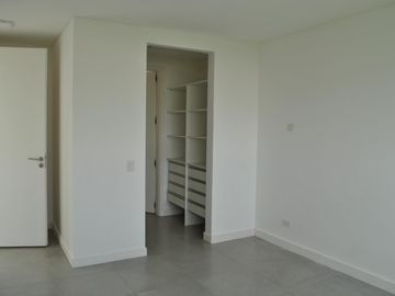 NEV. Hermosa casa interna con excelente orientacion en El Canton - Norte