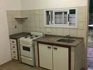 Dúplex en venta - 2 dormitorios 2 baños - cochera - 103mts2 - Los Hornos, La Plata