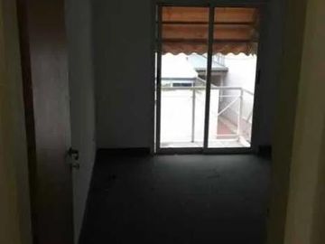 Dúplex en venta - 2 dormitorios 2 baños - cochera - 103mts2 - Los Hornos, La Plata