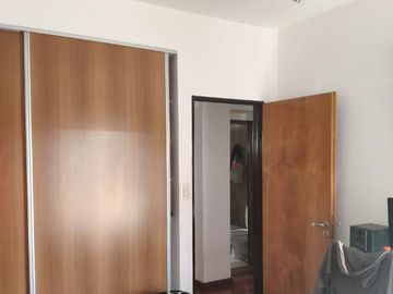 Departamento en venta - 2 dormitorios 1 baño - Cochera -70mts2 - La Plata