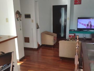 Departamento en venta - 2 dormitorios 1 baño - Cochera -70mts2 - La Plata