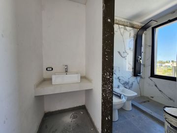 VENTA - CASA A ESTRENAR - 4 AMBIENTES - PILAR DEL ESTE