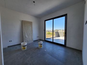 VENTA - CASA A ESTRENAR - 4 AMBIENTES - PILAR DEL ESTE