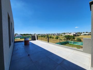 VENTA - CASA A ESTRENAR - 4 AMBIENTES - PILAR DEL ESTE