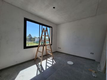 VENTA - CASA A ESTRENAR - 4 AMBIENTES - PILAR DEL ESTE