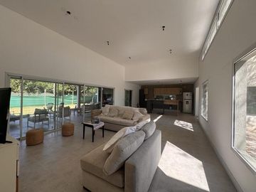 Casa en venta a estrenar en Barrio El Aromo - Loma Verde - Escobar