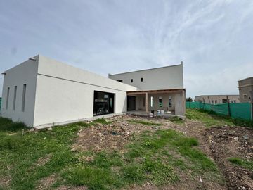 Casa en Venta a Estrenar en C.C Manuel Belgrano - 4 AMB
