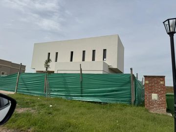 Casa en Venta a Estrenar en C.C Manuel Belgrano - 4 AMB