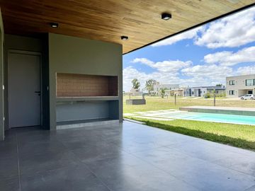Casa en venta Barrio Lagos de Canning