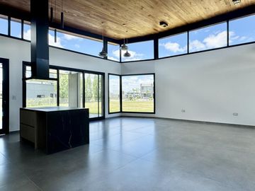 Casa en venta Barrio Lagos de Canning
