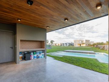 Casa en venta Barrio Lagos de Canning