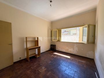 Venta PH 3 ambientes con patio en Moron