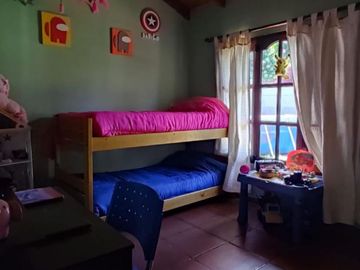 Quinta en - 4 dormitorios 2 baños 3 cocheras - 180mts2 - Chascomús