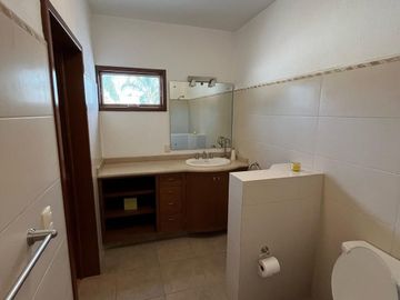 CASA EN VENTA EN BUGAMBILIAS ZAPOPAN