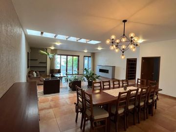 CASA EN VENTA EN BUGAMBILIAS ZAPOPAN