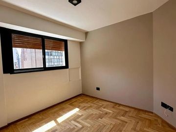 VENTA - NUEVA CORDOBA - DEPARTAMENTO - 1 DORMITROIO, FRENTE, BALCON