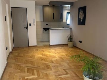 VENTA - NUEVA CORDOBA - DEPARTAMENTO - 1 DORMITROIO, FRENTE, BALCON