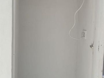 Dúplex en venta - 2 dormitorios 1 baño - cochera - 83mts2 - Los Hornos, La Plata