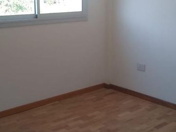 Dúplex en venta - 2 dormitorios 1 baño - cochera - 83mts2 - Los Hornos, La Plata