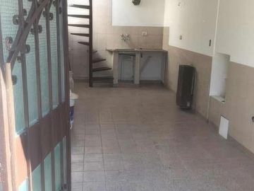 Triplex en venta - 3 dormitorios 2 baños 1 cochera - 137mts2 - La Plata