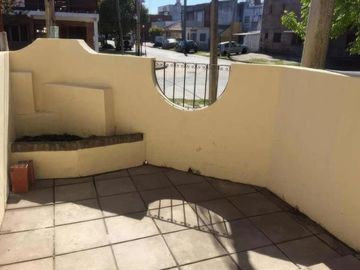 Triplex en venta - 3 dormitorios 2 baños 1 cochera - 137mts2 - La Plata