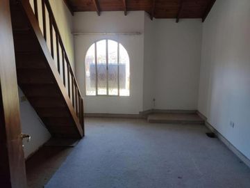 Triplex en venta - 3 dormitorios 2 baños 1 cochera - 137mts2 - La Plata