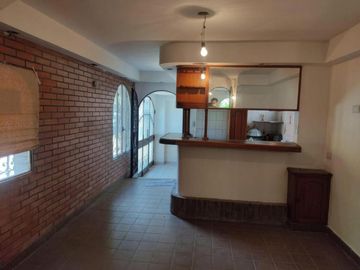 Triplex en venta - 3 dormitorios 2 baños 1 cochera - 137mts2 - La Plata