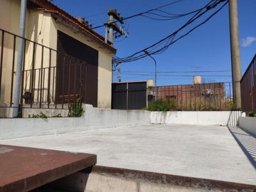 Triplex en venta - 3 dormitorios 2 baños 1 cochera - 137mts2 - La Plata
