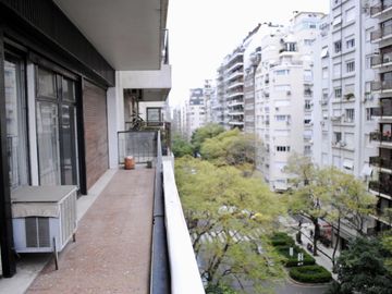 OPORTUNIDAD QUINTANA  500 - PISO - 270M2 - 4 DORM - 2 DEP - COCH BAUL - A REFACCIONAR