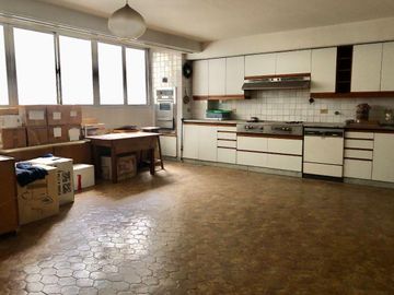 OPORTUNIDAD QUINTANA  500 - PISO - 270M2 - 4 DORM - 2 DEP - COCH BAUL - A REFACCIONAR
