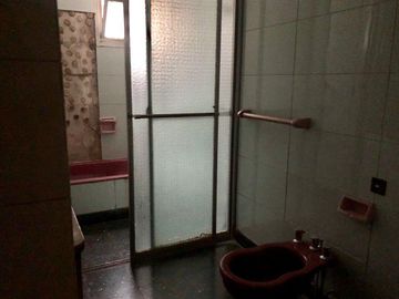 OPORTUNIDAD QUINTANA  500 - PISO - 270M2 - 4 DORM - 2 DEP - COCH BAUL - A REFACCIONAR